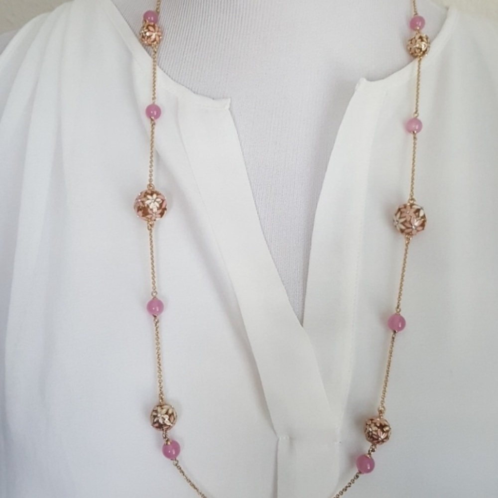 "SOLD" Kate Spade Pearl Flower Scatter Necklace - Picture 3 of 7